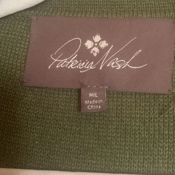 Patricia Nash Knit Cape with Whipstitch Detail size says M/L posted it as medium - Picture 4 of 12